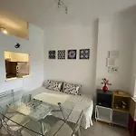 Clasico Estudio En Barrio De Lujo, A 5 Minutos Del Mar